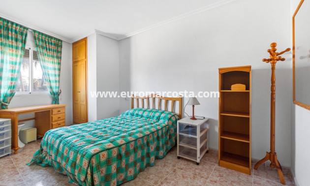 Sale - Apartment / flat - Torrevieja - TORREVIEJA