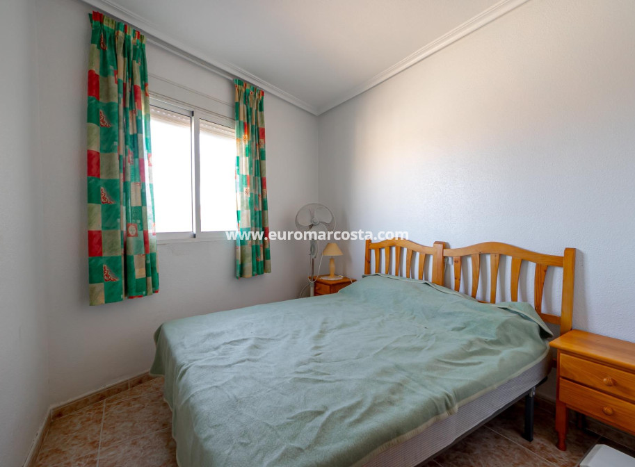 Sale - Apartment / flat - Torrevieja - TORREVIEJA