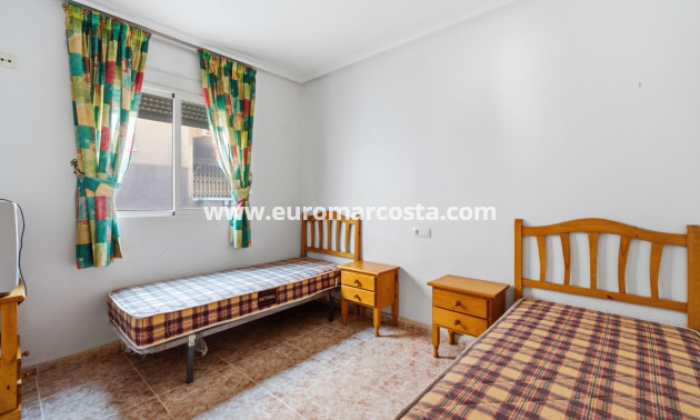 Sale - Apartment / flat - Torrevieja - TORREVIEJA