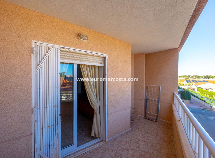 Sale - Apartment / flat - Torrevieja - TORREVIEJA