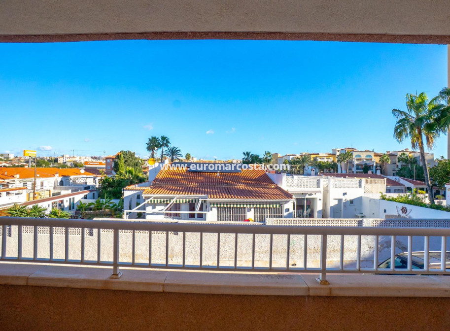 Sale - Apartment / flat - Torrevieja - TORREVIEJA