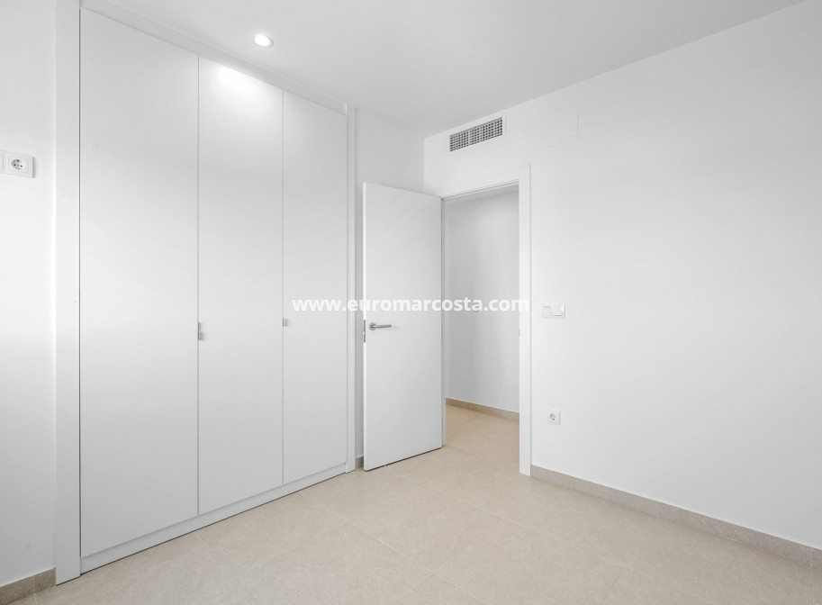 Sale - Apartments - Torre Pacheco