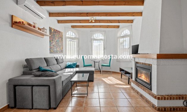 Venta - Villa - Orihuela Costa - Castillo de Don Juan