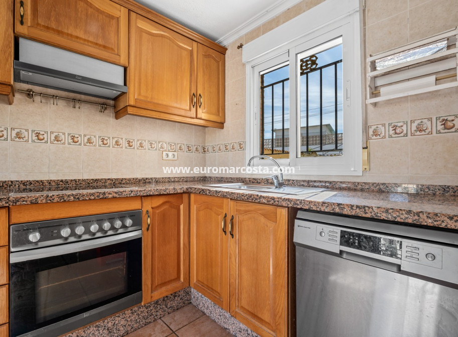 Venta - Villa - Orihuela Costa - Castillo de Don Juan