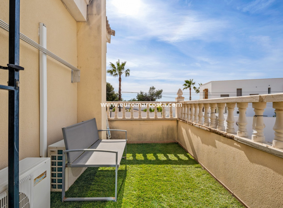 Venta - Villa - Orihuela Costa - Castillo de Don Juan