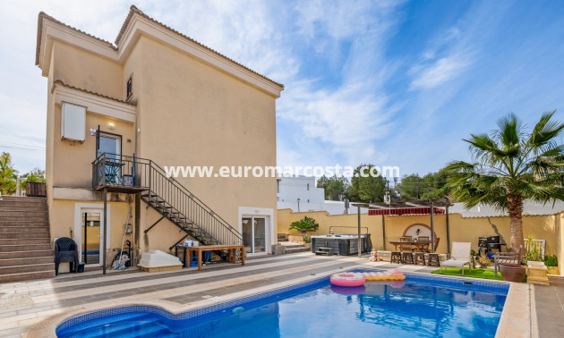 Venta - Villa - Orihuela Costa - Castillo de Don Juan