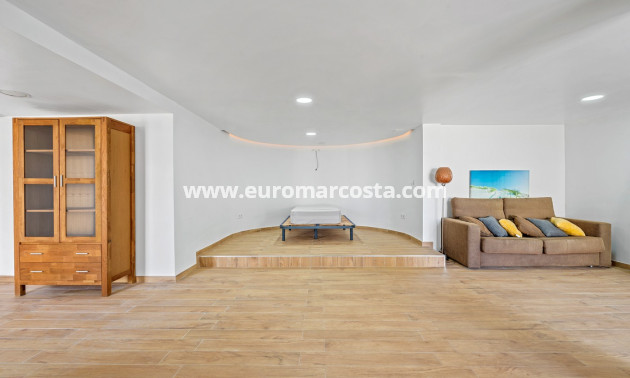 Venta - Villa - Orihuela Costa - Castillo de Don Juan