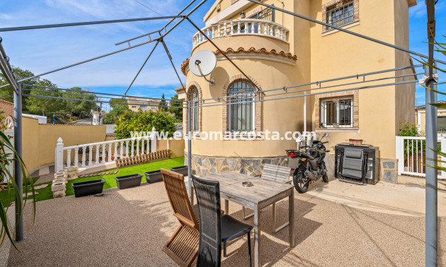 Venta - Villa - Orihuela Costa - Castillo de Don Juan