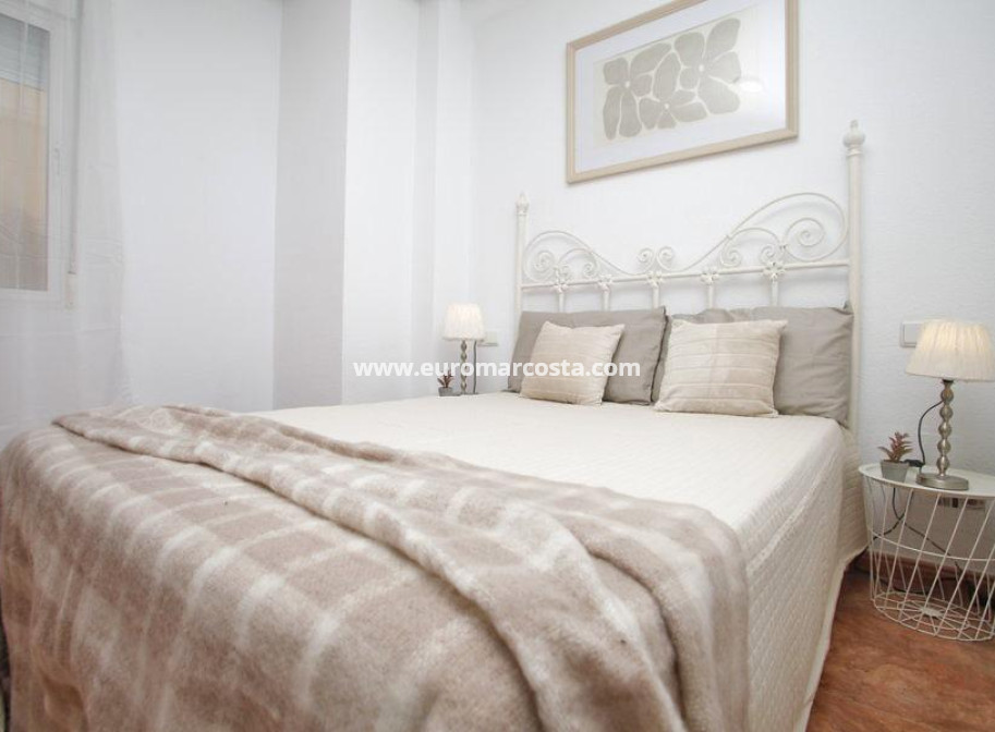 Objekte zum Wiederverkauf - Wohnung - Torrevieja - TORREVIEJA