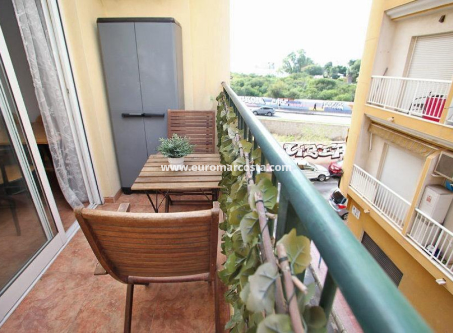 Objekte zum Wiederverkauf - Wohnung - Torrevieja - TORREVIEJA