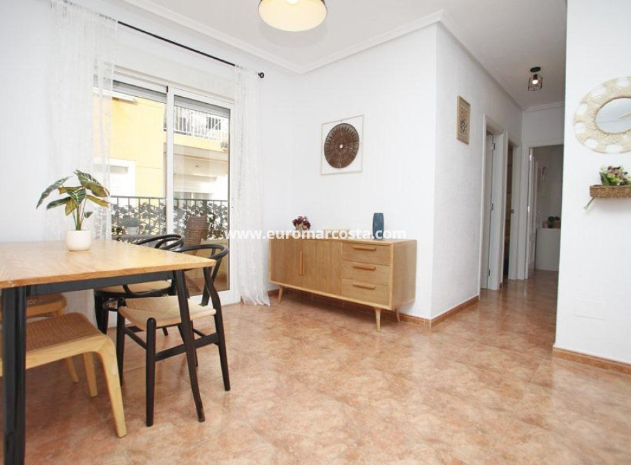 Objekte zum Wiederverkauf - Wohnung - Torrevieja - TORREVIEJA
