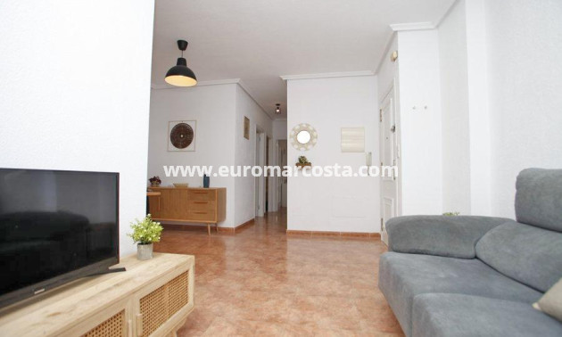 Objekte zum Wiederverkauf - Wohnung - Torrevieja - TORREVIEJA