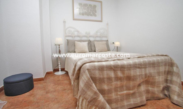 Objekte zum Wiederverkauf - Wohnung - Torrevieja - TORREVIEJA