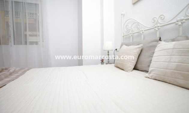 Objekte zum Wiederverkauf - Wohnung - Torrevieja - TORREVIEJA