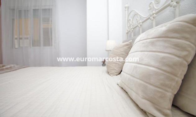 Objekte zum Wiederverkauf - Wohnung - Torrevieja - TORREVIEJA