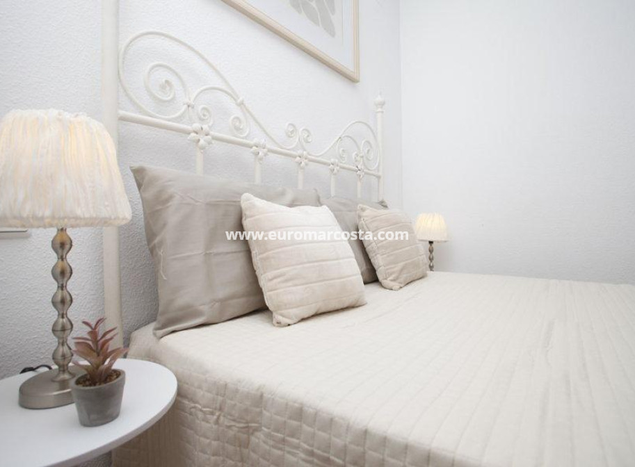 Objekte zum Wiederverkauf - Wohnung - Torrevieja - TORREVIEJA