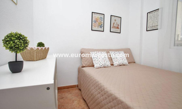 Objekte zum Wiederverkauf - Wohnung - Torrevieja - TORREVIEJA