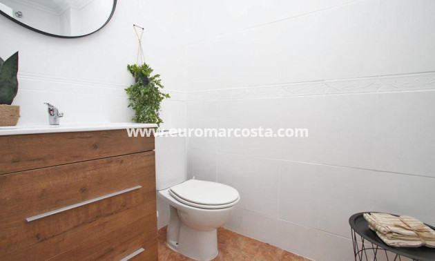 Objekte zum Wiederverkauf - Wohnung - Torrevieja - TORREVIEJA