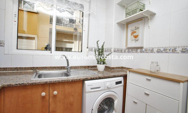 Objekte zum Wiederverkauf - Wohnung - Torrevieja - TORREVIEJA