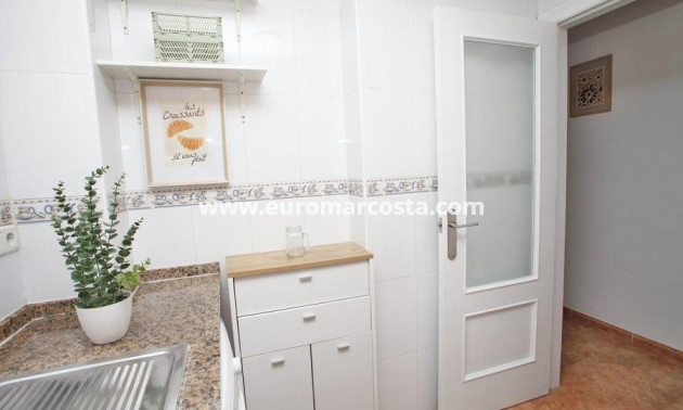 Objekte zum Wiederverkauf - Wohnung - Torrevieja - TORREVIEJA