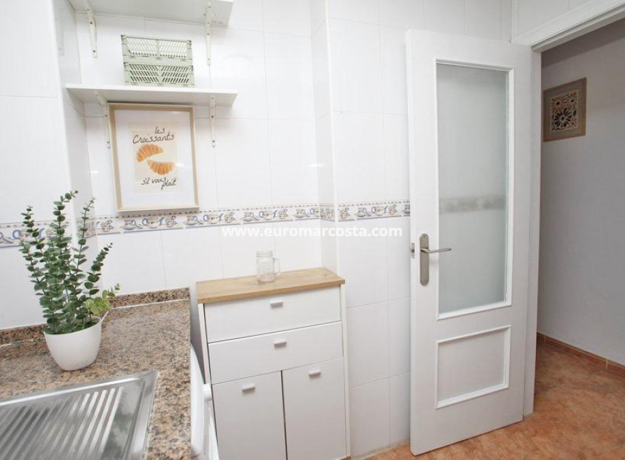 Objekte zum Wiederverkauf - Wohnung - Torrevieja - TORREVIEJA