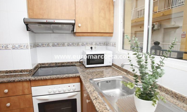 Objekte zum Wiederverkauf - Wohnung - Torrevieja - TORREVIEJA