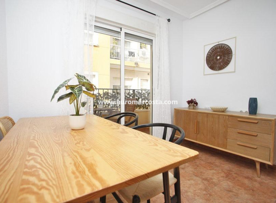 Objekte zum Wiederverkauf - Wohnung - Torrevieja - TORREVIEJA