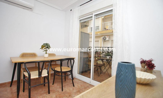 Objekte zum Wiederverkauf - Wohnung - Torrevieja - TORREVIEJA
