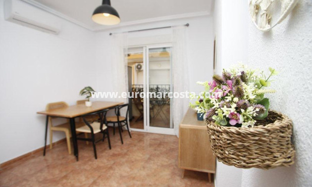Objekte zum Wiederverkauf - Wohnung - Torrevieja - TORREVIEJA