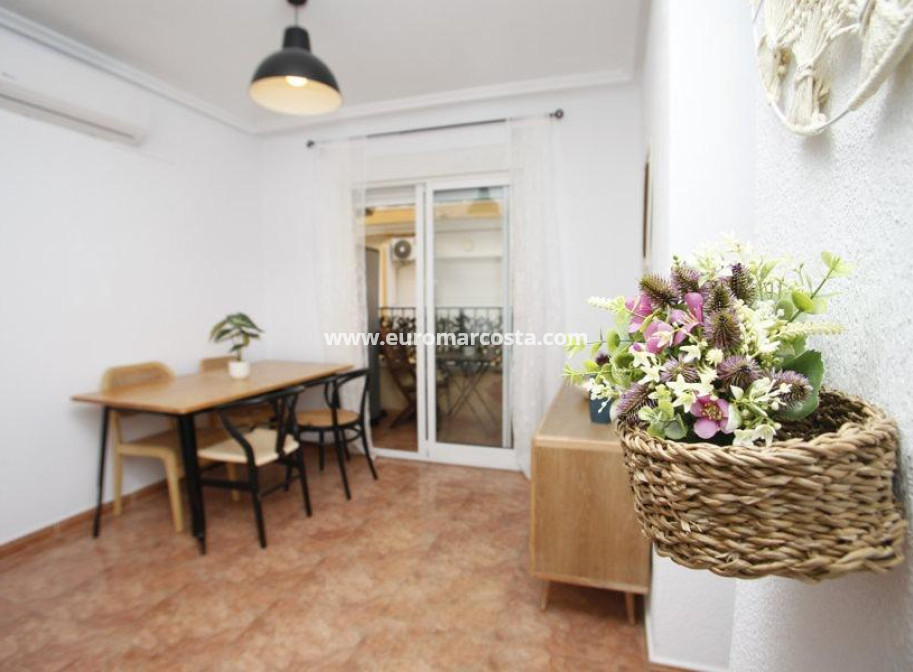 Objekte zum Wiederverkauf - Wohnung - Torrevieja - TORREVIEJA