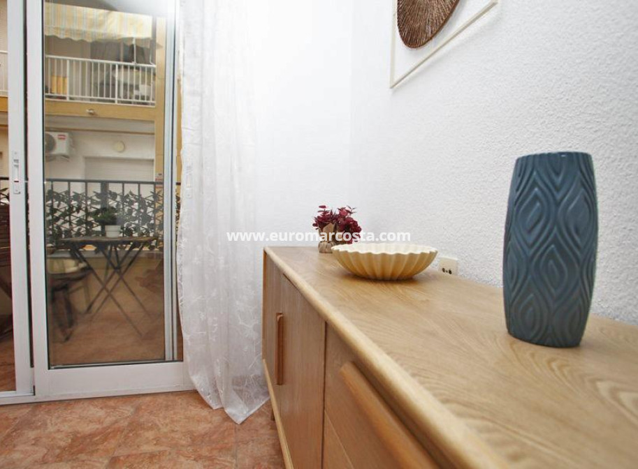 Objekte zum Wiederverkauf - Wohnung - Torrevieja - TORREVIEJA