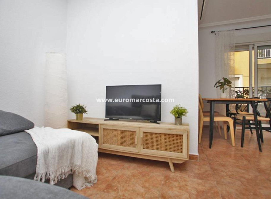 Objekte zum Wiederverkauf - Wohnung - Torrevieja - TORREVIEJA