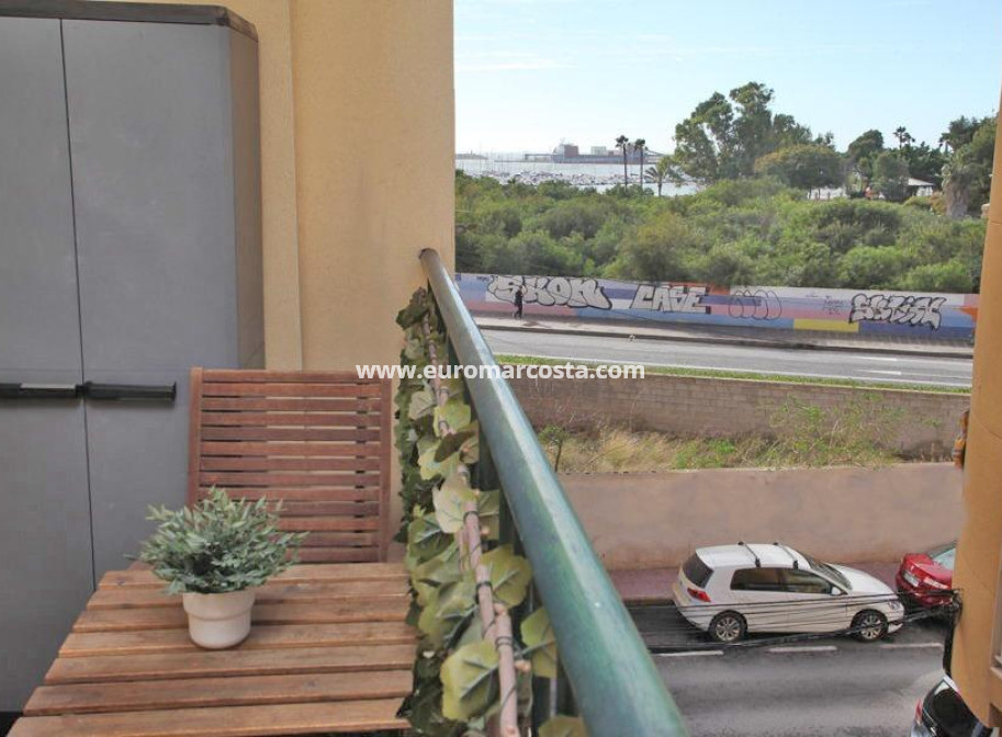 Objekte zum Wiederverkauf - Wohnung - Torrevieja - TORREVIEJA