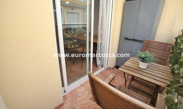 Objekte zum Wiederverkauf - Wohnung - Torrevieja - TORREVIEJA