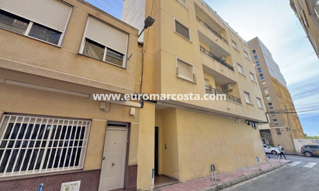 Objekte zum Wiederverkauf - Wohnung - Torrevieja - TORREVIEJA