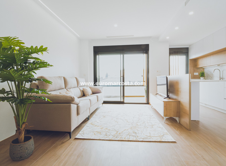 Neubauten - Penthouse - Redován