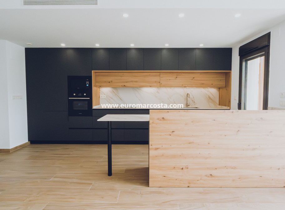 Neubauten - Penthouse - Redován