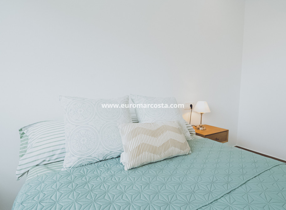 Neubauten - Penthouse - Redován