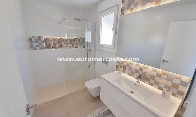 Neubauten - terraced - Avileses