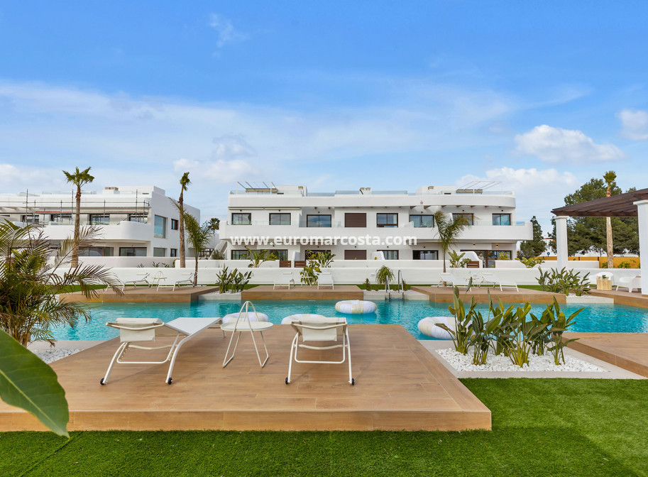 Nueva construcción  - ground-floor - Los Alcazares - Murcia