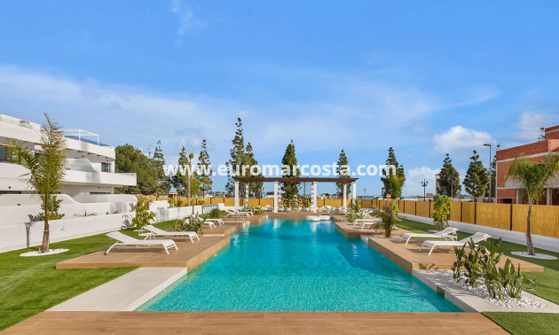 Nueva construcción  - low-bungalow - Los Alcazares - Murcia