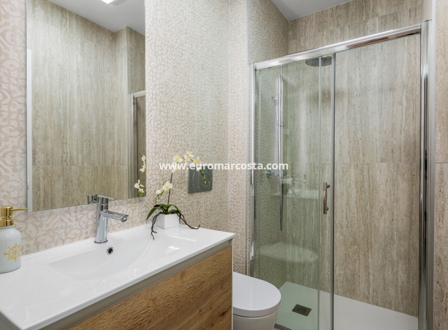 New Build - Apartment / flat - Torrevieja - TORREVIEJA