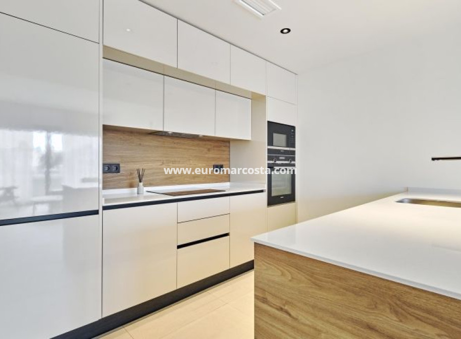 Objekte zum Wiederverkauf - Wohnung - Torrevieja - TORREVIEJA