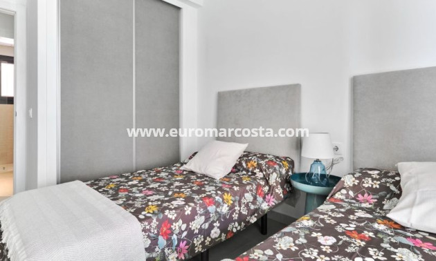 Objekte zum Wiederverkauf - Wohnung - Torrevieja - TORREVIEJA