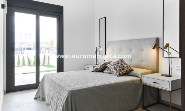 Objekte zum Wiederverkauf - Wohnung - Torrevieja - TORREVIEJA