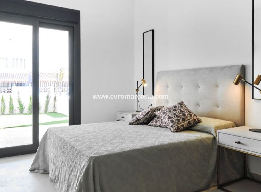 Objekte zum Wiederverkauf - Wohnung - Torrevieja - TORREVIEJA