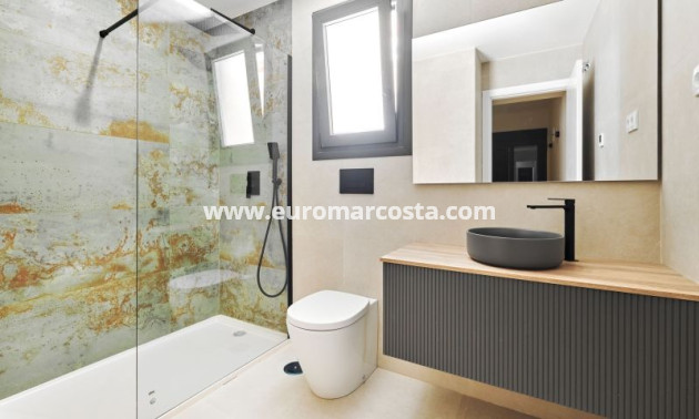 Objekte zum Wiederverkauf - Wohnung - Torrevieja - TORREVIEJA