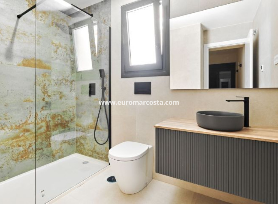 Objekte zum Wiederverkauf - Wohnung - Torrevieja - TORREVIEJA