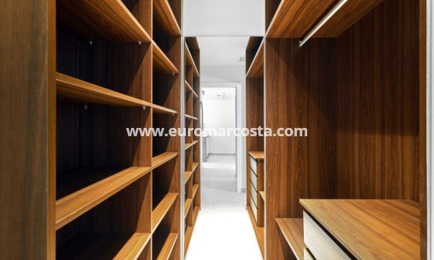 Objekte zum Wiederverkauf - Wohnung - Torrevieja - TORREVIEJA