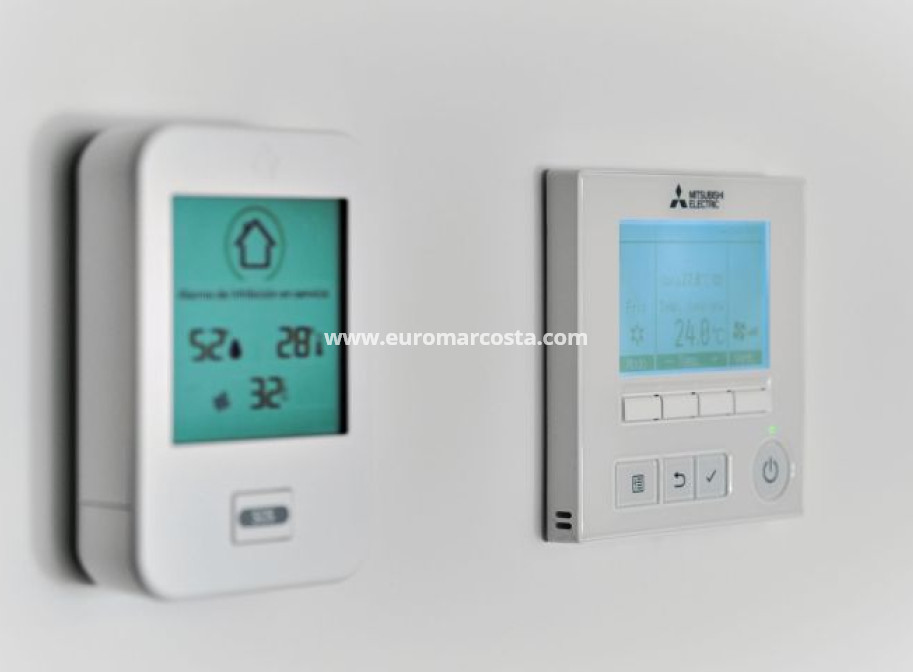 Objekte zum Wiederverkauf - Wohnung - Torrevieja - TORREVIEJA